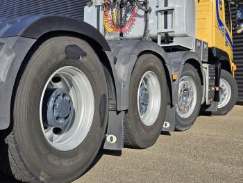 Volvo FM 500 8x4 / RETARDER / 160T